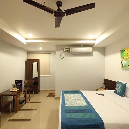 Hotel Mango Leaves ไฮเดอราบัด ภายนอก รูปภาพ