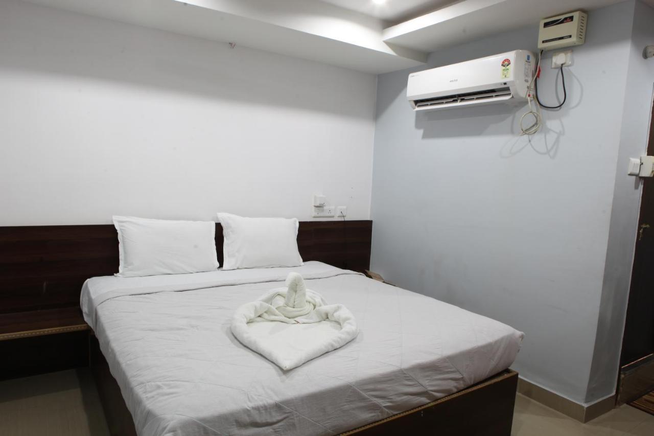 Hotel Mango Leaves ไฮเดอราบัด ภายนอก รูปภาพ